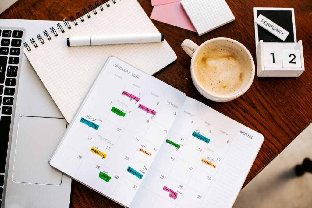 Calendar showing monthly vs daily APR payments